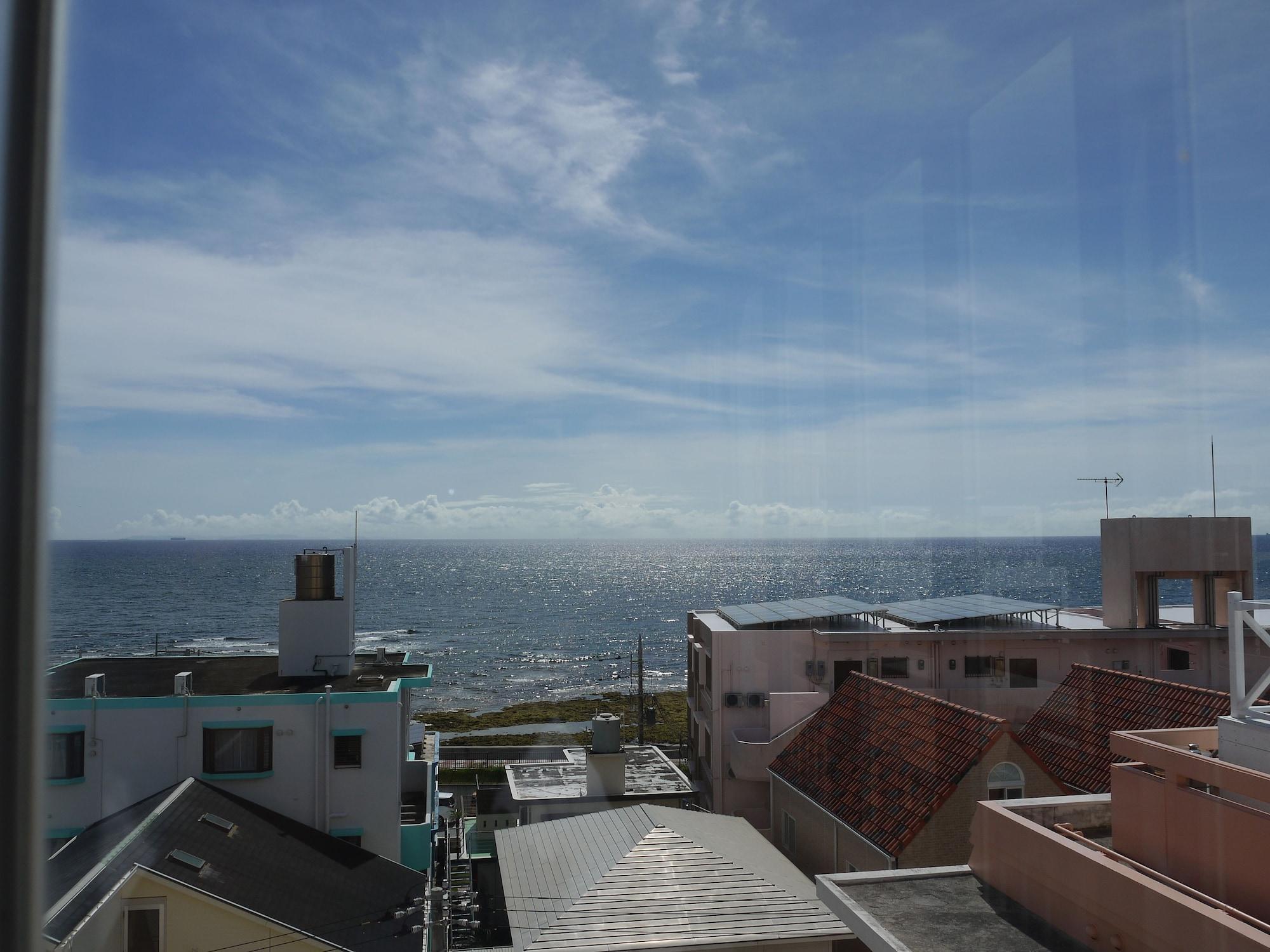 Seaside Hotel The Beach Chatan Esterno foto