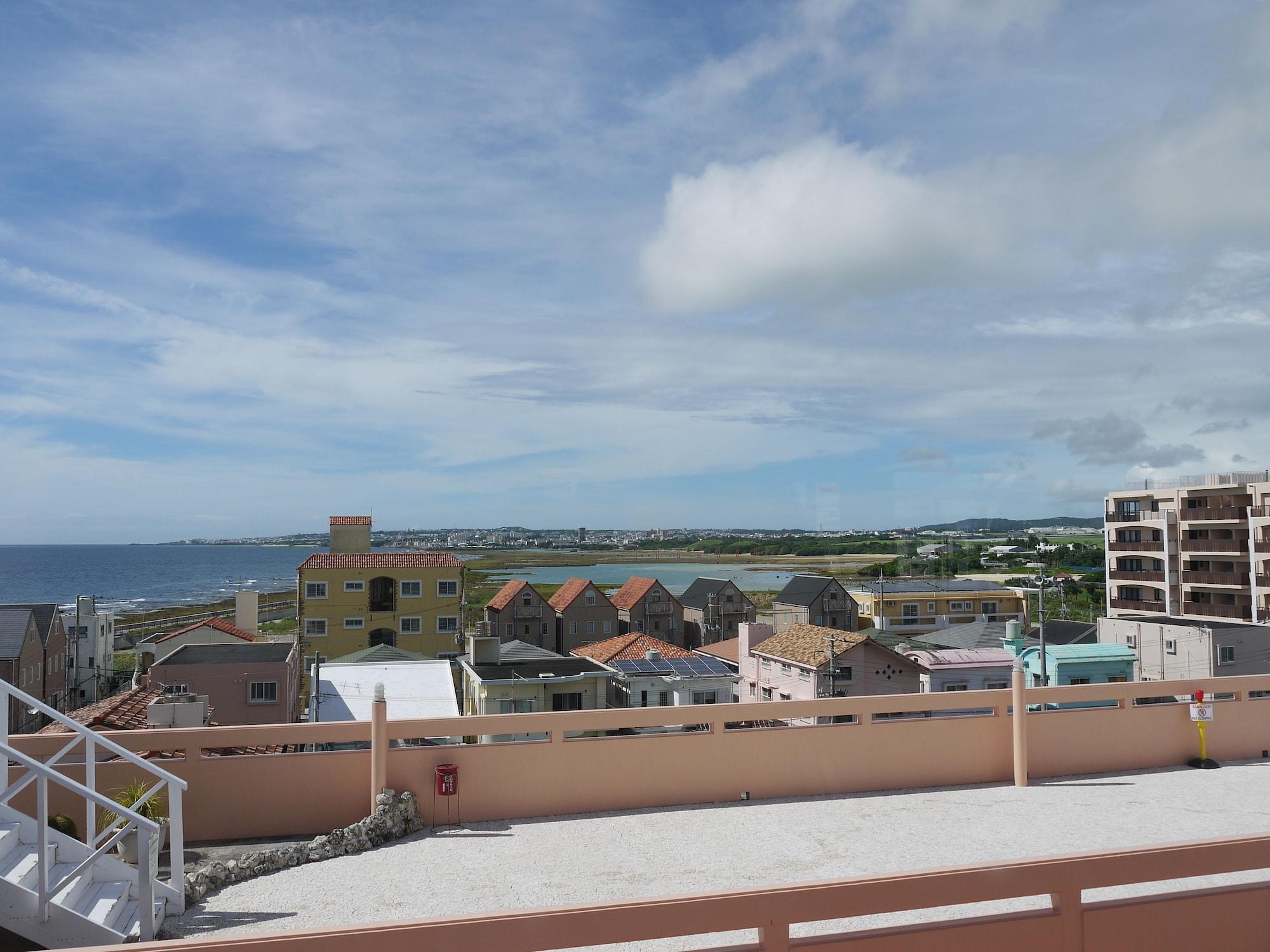 Seaside Hotel The Beach Chatan Esterno foto