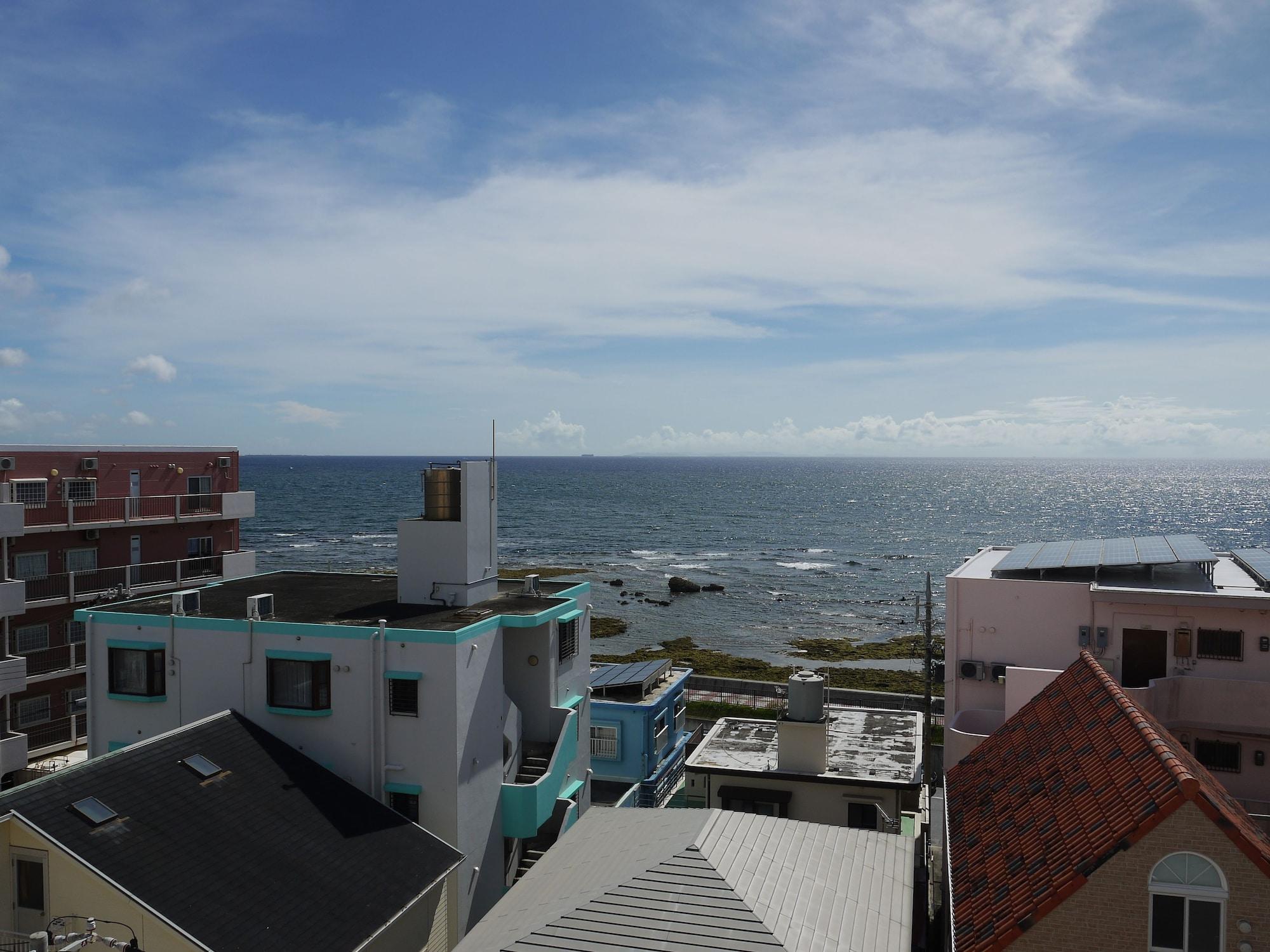 Seaside Hotel The Beach Chatan Esterno foto